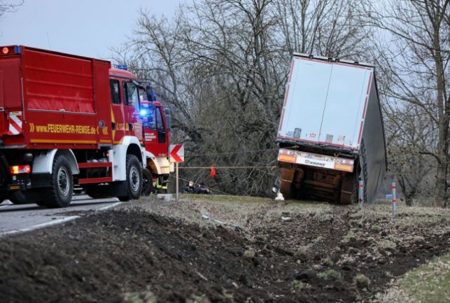 ffw unfallLKW 20220130 1